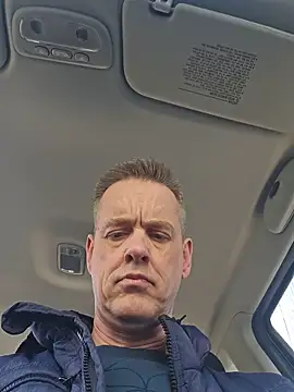 Hectorthyssen1 online show from March 31, 2026, 2:50 pm