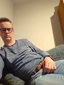 Snapshot of Hectorthyssen1 chatting on April 25, 2026, 10:07 pm Hectorthyssen1 online show from April 25, 2026, 10:07 pm