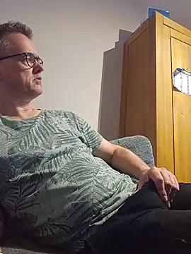 Snapshot of Hectorthyssen1 chatting on July 9, 2026, 11:09 pm Hectorthyssen1 online show from July 9, 2026, 11:09 pm