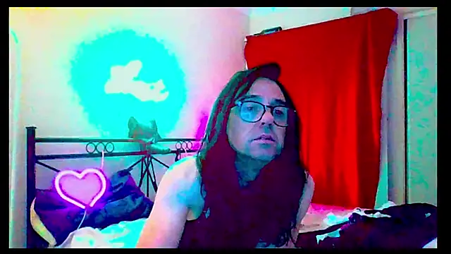 Snapshot of ingrid1982 chatting on April 5, 2026, 2:47 pm ingrid1982 online show from April 5, 2026, 2:47 pm