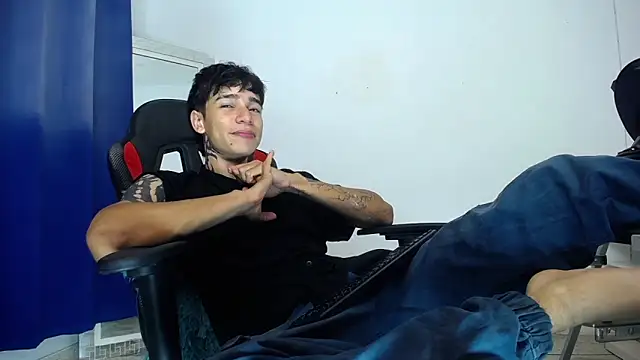 Zacktk7 online show from December 20, 2024, 2:08 am