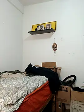 jhonyhot9292 online show from February 19, 2026, 5:25 am