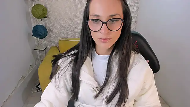 Snapshot of mariaan_m_ chatting on December 27, 2024, 10:16 pm mariaan m online show from December 27, 2024, 10:16 pm