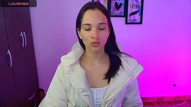 Snapshot of mariaan_m_ chatting on February 18, 2025, 11:00 am mariaan m online show from February 18, 2025, 11:00 am