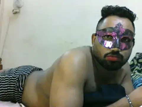medo232586 online show from December 9, 2024, 6:25 pm