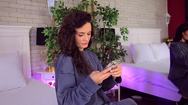 CarlaWhite online show from October 26, 2025, 4:29 am