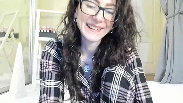 Baby Jewel online show from December 24, 2024, 11:17 am