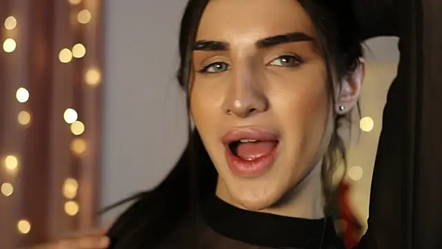 Kim Oberlin  online show from December 28, 2024, 11:09 am