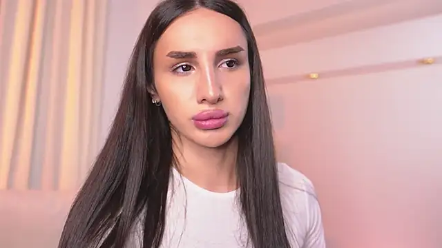 Kim Oberlin  online show from October 11, 2025, 10:58 am