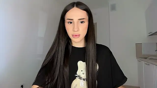 Kim Oberlin  online show from March 27, 2026, 12:05 pm