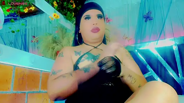 nauthyvalentina online show from June 20, 2026, 10:01 pm