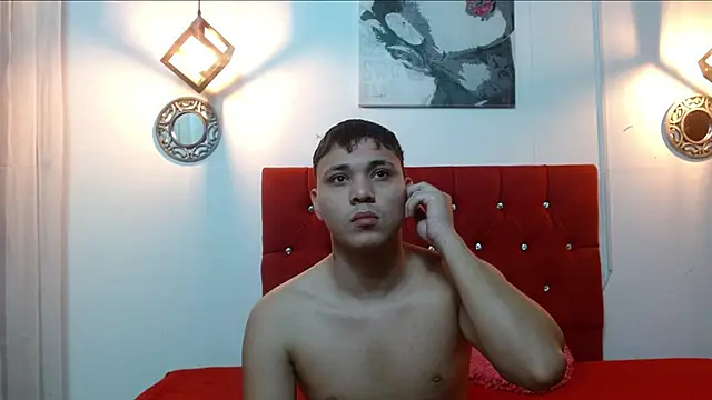 couple lovelyds online show from February 28, 2025, 12:31 pm