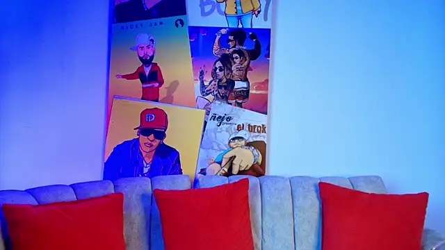 couple lovelyds online show from February 19, 2026, 8:49 pm