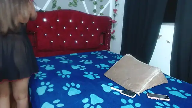 stephanieross202cl online show from March 12, 2025, 3:35 am