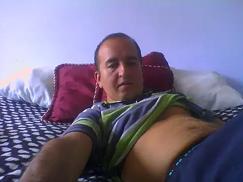 yazforeSolo online show from November 30, 2025, 4:11 pm