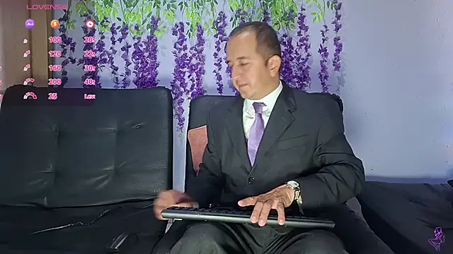 yazforeSolo online show from February 5, 2026, 2:00 pm