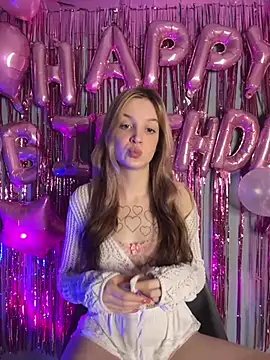 Snapshot of Sweet_Evva chatting on February 4, 2025, 2:53 pm Sweet Evva online show from February 4, 2025, 2:53 pm