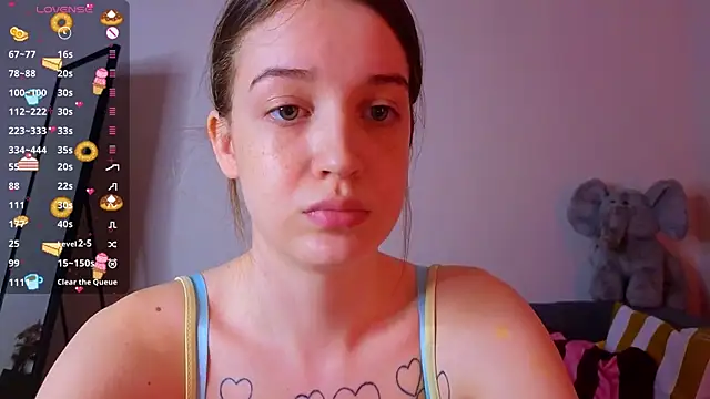 Snapshot of Sweet_Evva chatting on April 9, 2026, 3:39 pm Sweet Evva online show from April 9, 2026, 3:39 pm