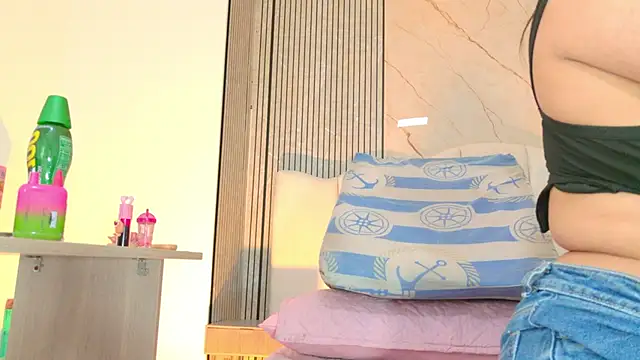 Sofia martiin online show from April 1, 2026, 3:18 am