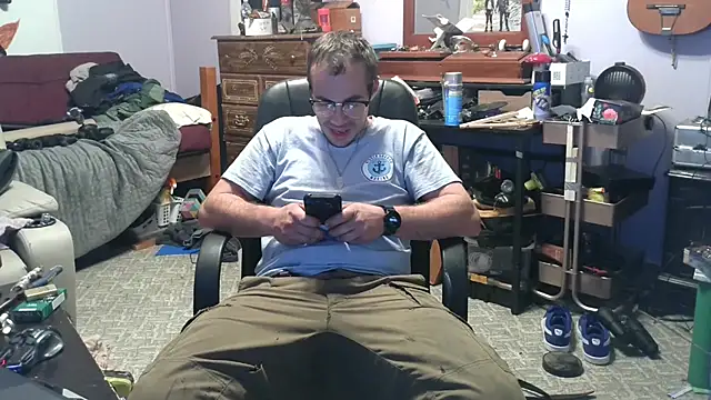 ScubaStevex online show from October 29, 2025, 10:44 pm