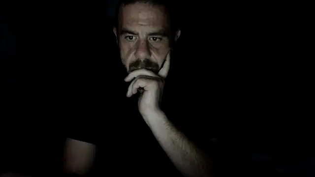 chased21 online show from November 10, 2025, 6:23 am