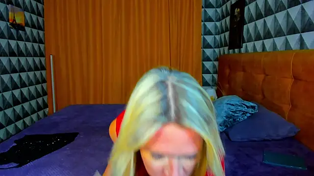 Snapshot of Luna__Lewis chatting on January 22, 2025, 8:51 am Luna Lewis online show from January 22, 2025, 8:51 am