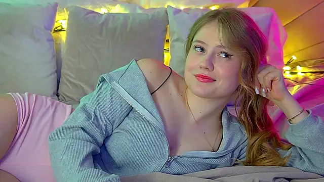 SelinSwarovski online show from March 8, 2025, 2:12 am