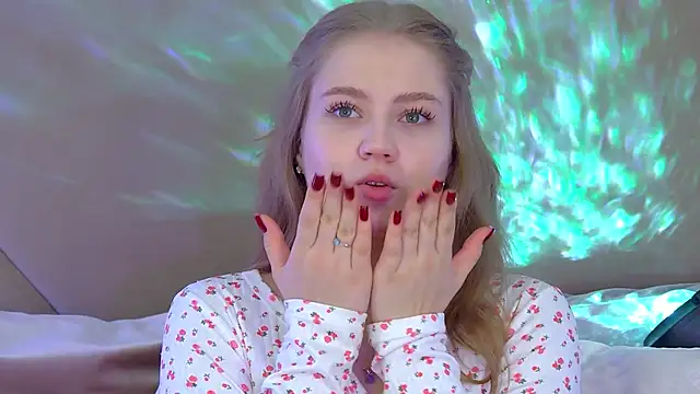 SelinSwarovski online show from October 5, 2025, 4:05 pm