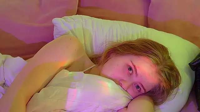 SelinSwarovski online show from March 3, 2026, 4:07 am