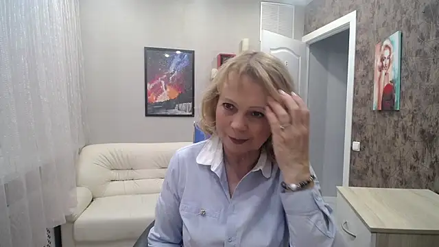 Milla Cutie18 online show from January 15, 2025, 5:50 am