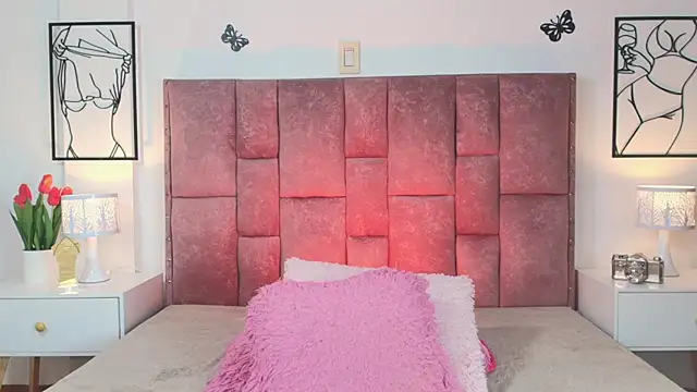 NicolMiller4 online show from April 9, 2026, 6:19 am