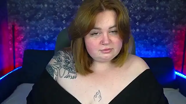 Snapshot of ZaraReignn chatting on January 2, 2025, 9:18 pm ZaraReignn online show from January 2, 2025, 9:18 pm