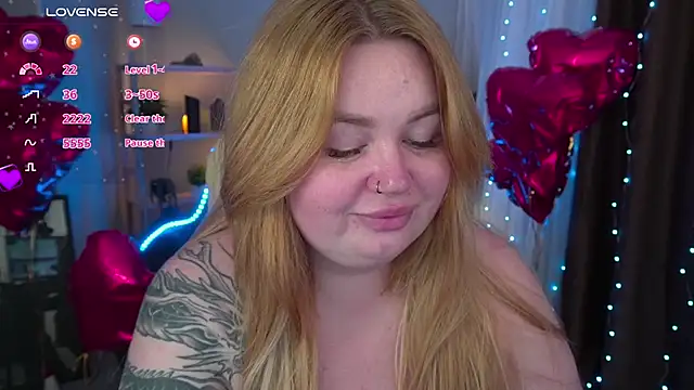 Snapshot of ZaraReignn chatting on March 15, 2025, 12:25 am ZaraReignn online show from March 15, 2025, 12:25 am