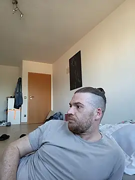 niceguy91xx online show from March 19, 2025, 7:18 am