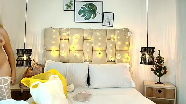 AdharaSmithh online show from December 21, 2025, 5:31 pm