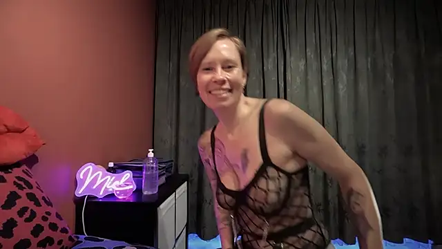 SexyExclusiveflower online show from September 30, 2025, 5:07 pm