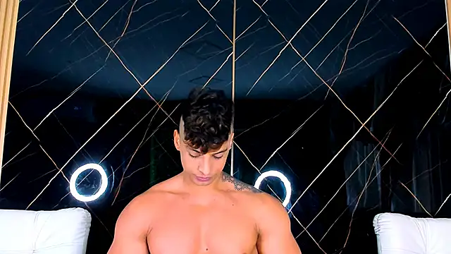 Owen Muzcle online show from September 24, 2025, 3:04 pm