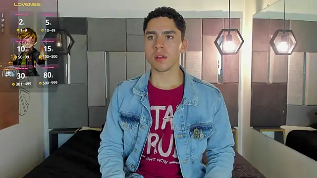 LiamNovak online show from December 5, 2025, 11:41 am