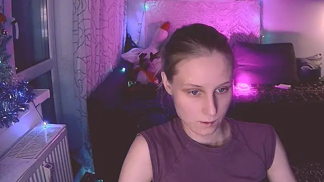 KatiKate online show from January 8, 2025, 10:58 pm