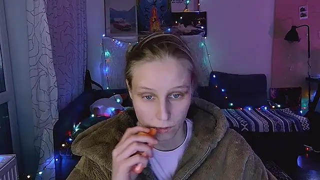 KatiKate online show from January 30, 2025, 6:21 pm