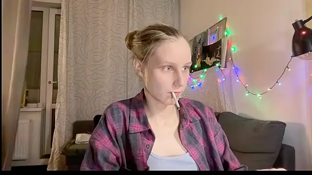 KatiKate online show from February 10, 2025, 12:08 am