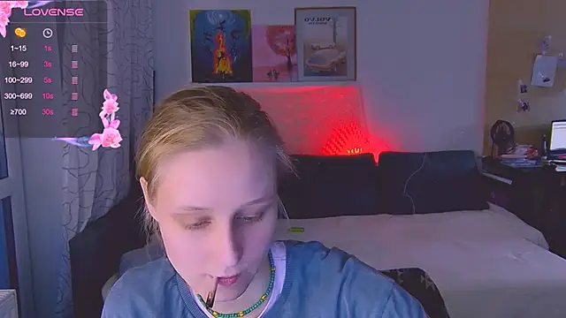 KatiKate online show from March 13, 2025, 4:12 pm