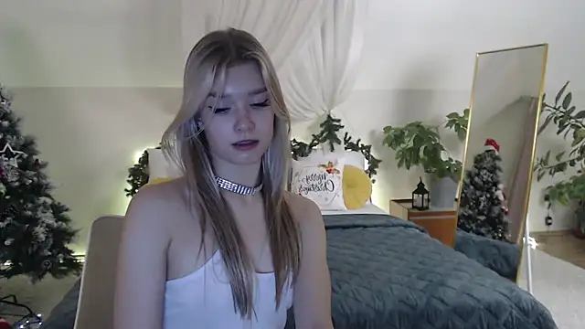 BattyMelody online show from December 18, 2024, 10:02 pm