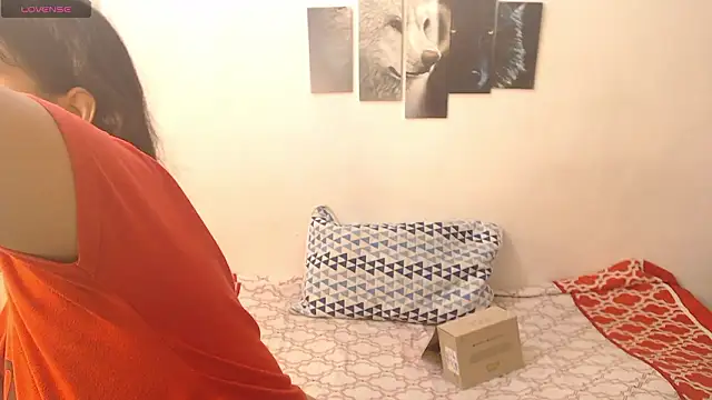 Snapshot of Pocahontas_Princess_ chatting on February 9, 2026, 5:28 pm Pocahontas Princess online show from February 9, 2026, 5:28 pm