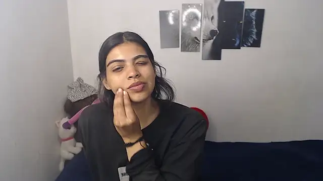 Snapshot of Pocahontas_Princess_ chatting on March 18, 2026, 5:49 pm Pocahontas Princess online show from March 18, 2026, 5:49 pm