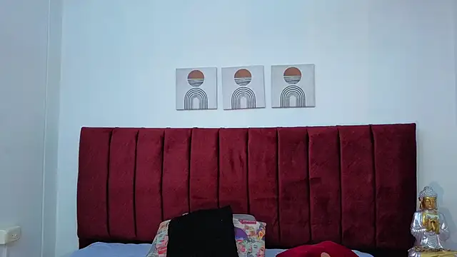 selena castillo online show from November 27, 2025, 1:13 pm