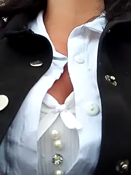 celeste-30  online show from February 9, 2025, 7:52 pm