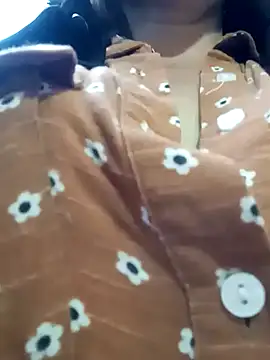 celeste-30  online show from February 11, 2025, 11:01 pm