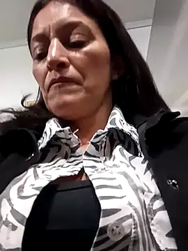 celeste-30  online show from February 26, 2025, 10:53 pm