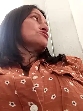 celeste-30  online show from March 8, 2025, 3:56 pm